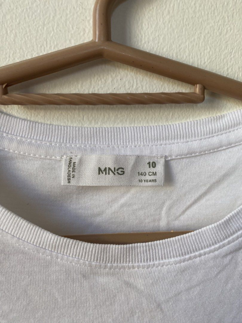 Mango White Long Sleeve Shirt - Size 10 (Category: Longsleeves) located in Paranaque City. Submitted by livefire_87f850 (Listing ID 1430991198, Image 3). Description: Brand: Mango Size: Size 10 Color: White Issue: None Condition: Good condition Payment: GCash payment Delivery: Lalamove or J&T.