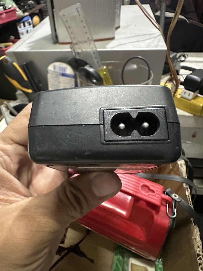 Nikon Quick battery Charger (untested) (Category: Cameras) located in Rodriguez. Submitted by pwestoonlinestore (Listing ID 1431019464, Image 3). Description: With power light (untested).