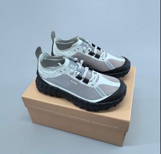 (Category: ) located in . Submitted by khai.uasneakers (Listing ID 1431161548, Image 1). Description: .