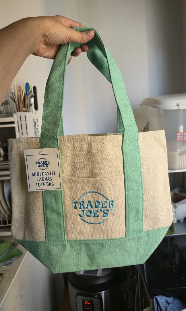 ON HAND Trader Joe's Pastel Mini Tote (Category: Tote Bags) located in Pasig City. Submitted by deeeclutters (Listing ID 1430987980, Image 2). Description: .