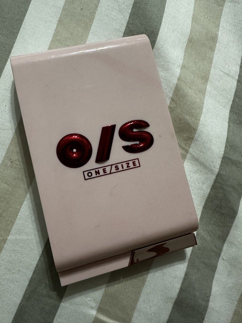 One Size Phat Ass (Category: Makeup) located in Quezon City. Submitted by glitchandglamor (Listing ID 1431102582, Image 1). Description: •swap to attention seeker of similar condition •RFS: swatched only, too many makeup, downsizing my stuff •check out my other items.