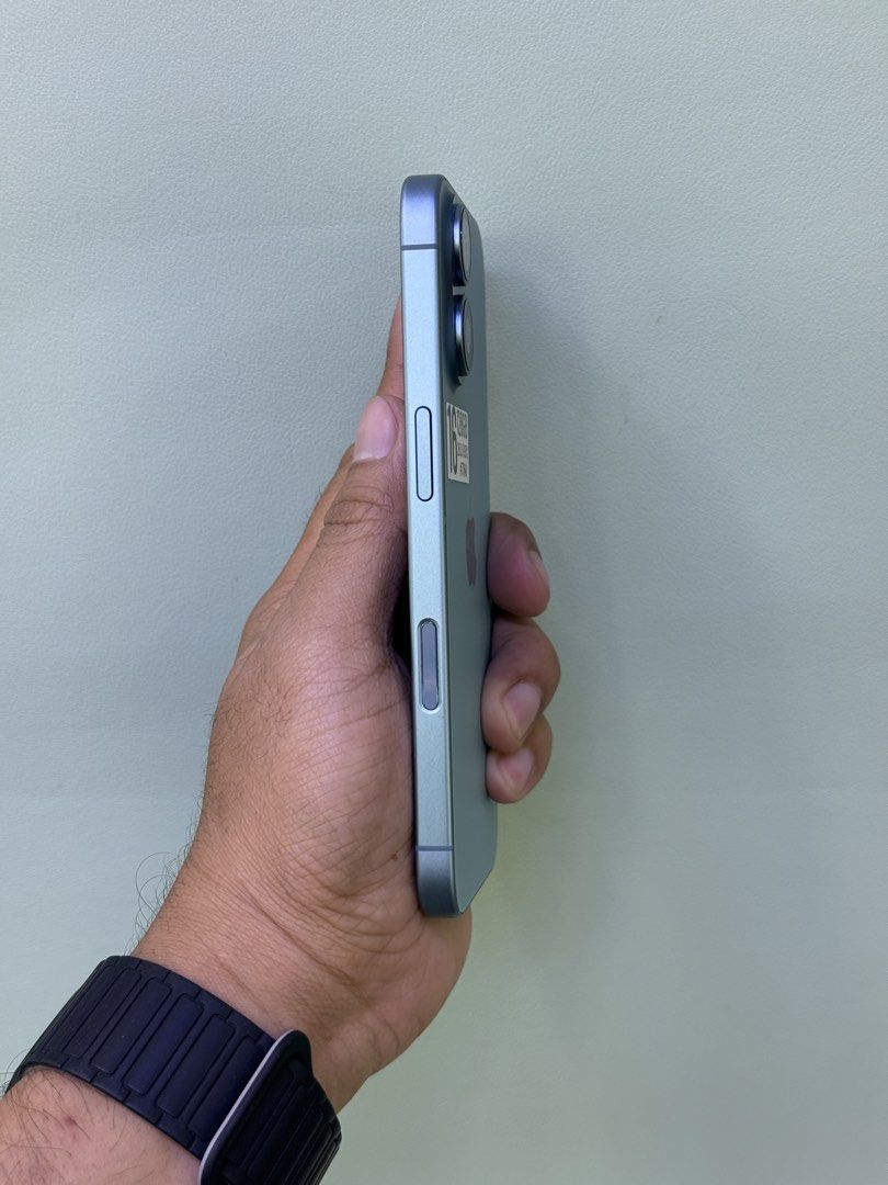 ONHAND IPHONE 16 128GB WARRANTY (Category: iPhone 16 Series) located in Pasig City. Submitted by FarAndRayShop (Listing ID 1431097781, Image 3). Description: WE ACCEPT INSTALLMENT / SWAP / BENTA-SELL 📱 iPhone 16 •Teal •128GB Storage •Goods Battery Condition •Factory Unlock ( Any Sim ) •Unli check/reset to sawa •W/ Original Equipment Manufactor Charger •Serial Number Can do check on website or 3utools 💰Selling Price: 34,000 Payment Options: 💸💵