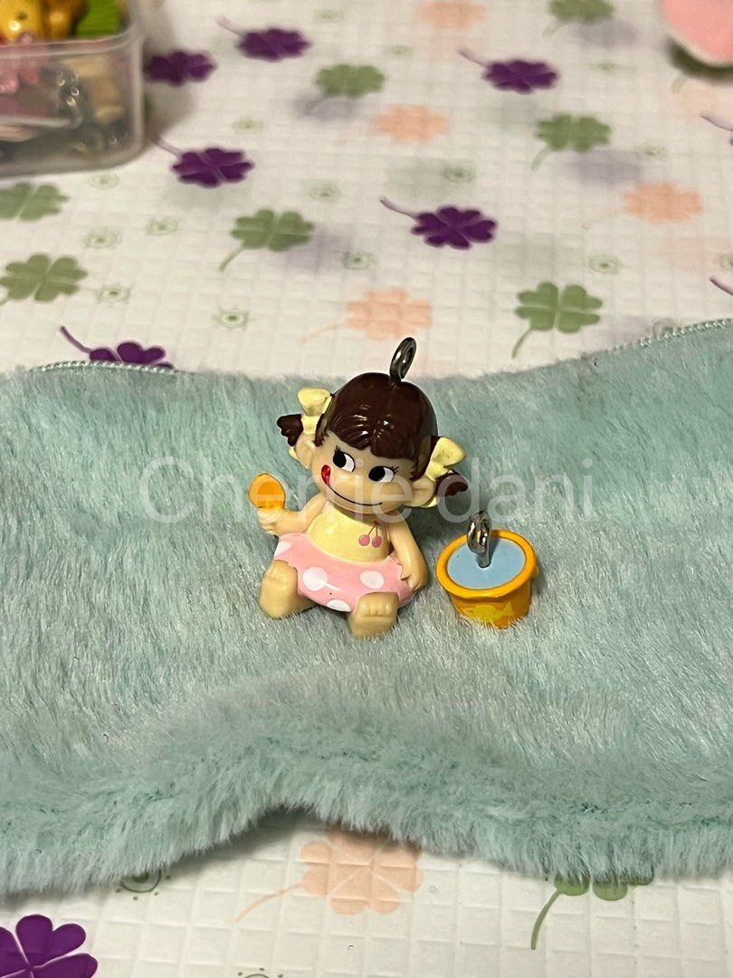 Peko chan summer keychain set (Category: Character Goods) located in Manila. Submitted by cherrie_dani (Listing ID 1430999209, Image 1). Description: Last price posted.