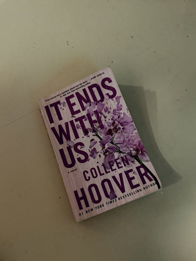 [PRE LOVED] It Ends With Us by Colleen Hoover (Category: Storybooks) located in Makati City. Submitted by nadsmkhl (Listing ID 1431071911, Image 1). Description: .