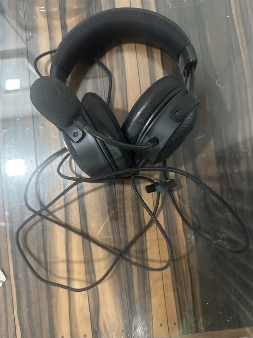 Razer Kraken V3 (Category: Headphones & Headsets) located in Quezon City. Submitted by neil55 (Listing ID 1431110760, Image 2). Description: Razer Kraken V3 wired No box Fully functional Recognized by software Complete with mic Pair cleaned before selling NEGOTIABLE!.