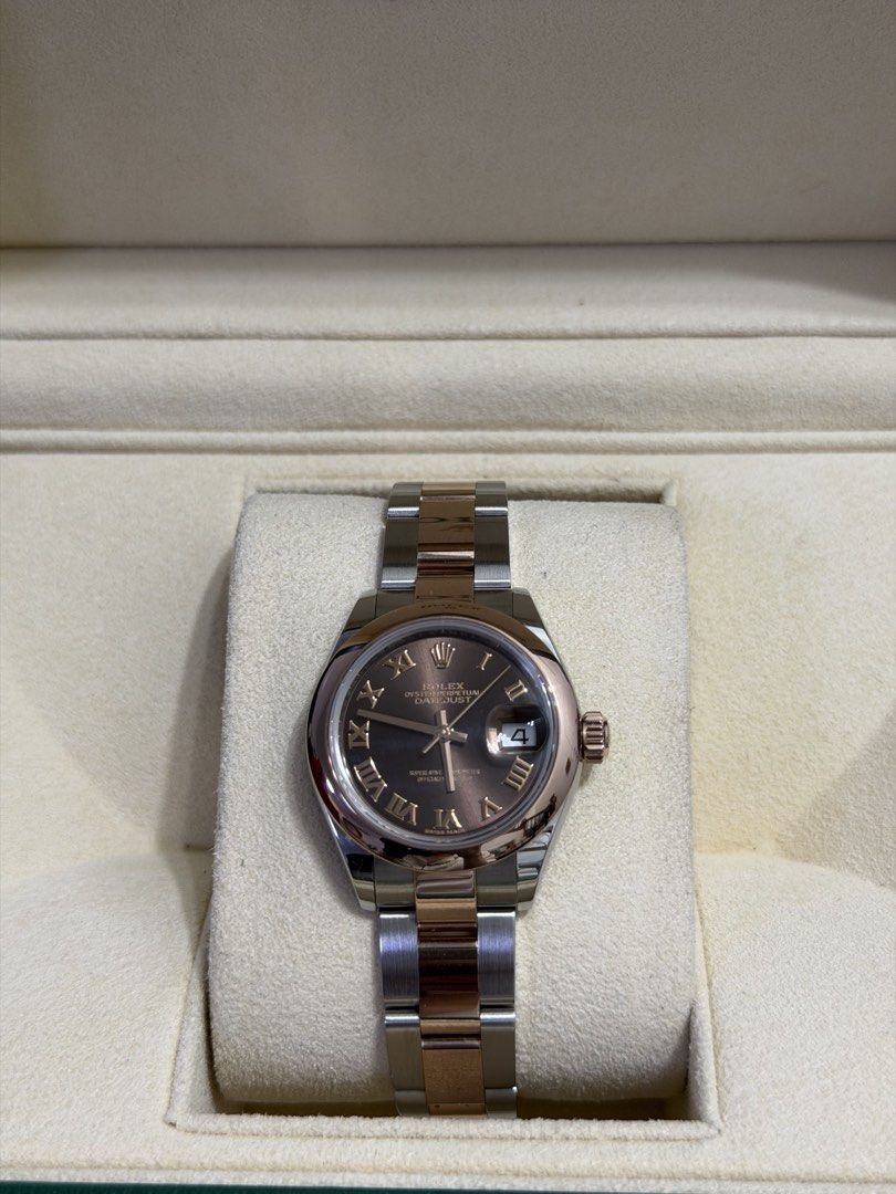 Rolex Lady-Datejust Rose Gold Chocolate Dial (Category: Luxury Watches) located in San Juan City. Submitted by rhyswatchph (Listing ID 1431115970, Image 1). Description: Rolex Lady-Datejust Rose Gold Chocolate Dial 28mm 279161 Year 2018 Full set Foreign AD Condition 9.8/10 San Juan City On hand.