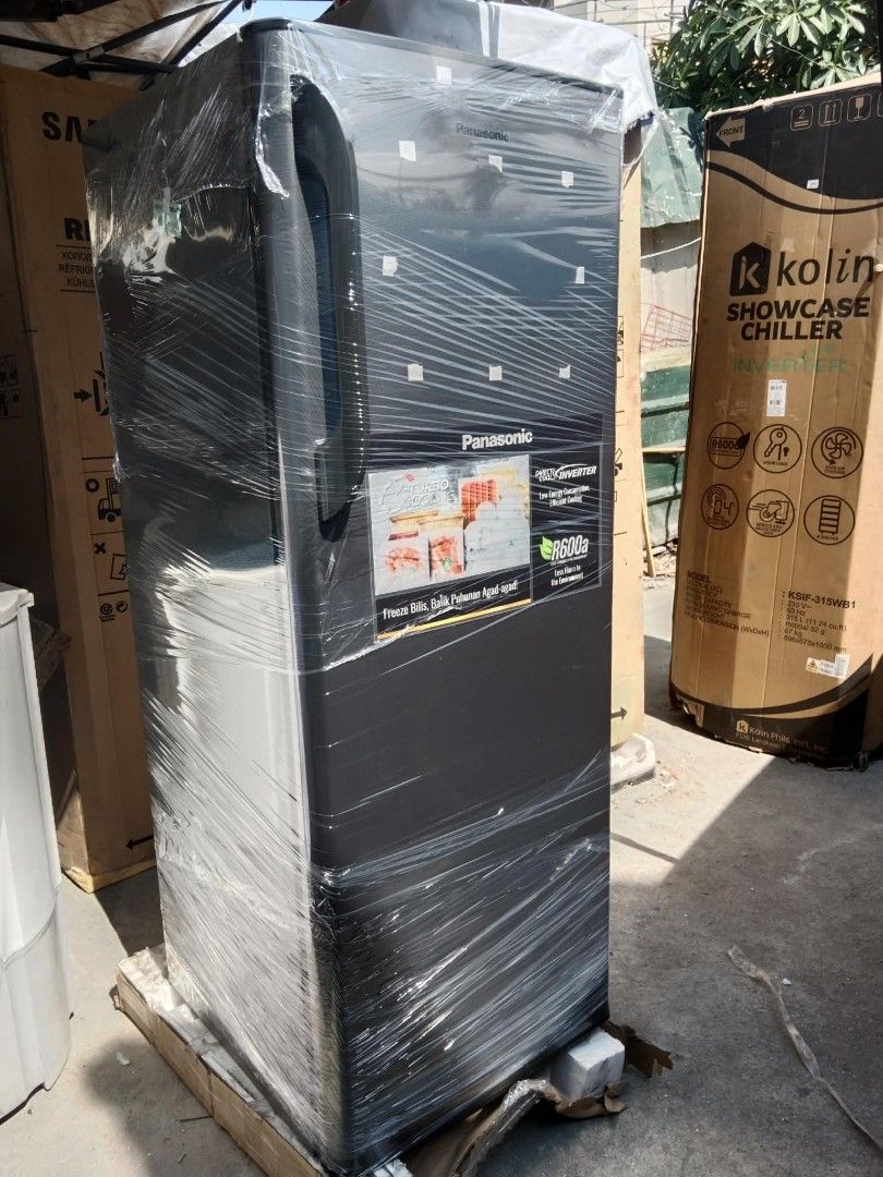 Samsung Ref, Panasonic Freezer, Kolin Chiller (Category: Refrigerators and Freezers) located in Manila. Submitted by carou51104 (Listing ID 1431088924, Image 3). Description: For Sale : Brandnew Mall pull out Appliances * Samsung Ref 13cubic ft. * Panasonic Upright Freezer 8cubic ft *Kolin Inverter Chiller 12cubic ft. * All is inverter * Good condition Manila , location Pm or call to interested 09164904661..