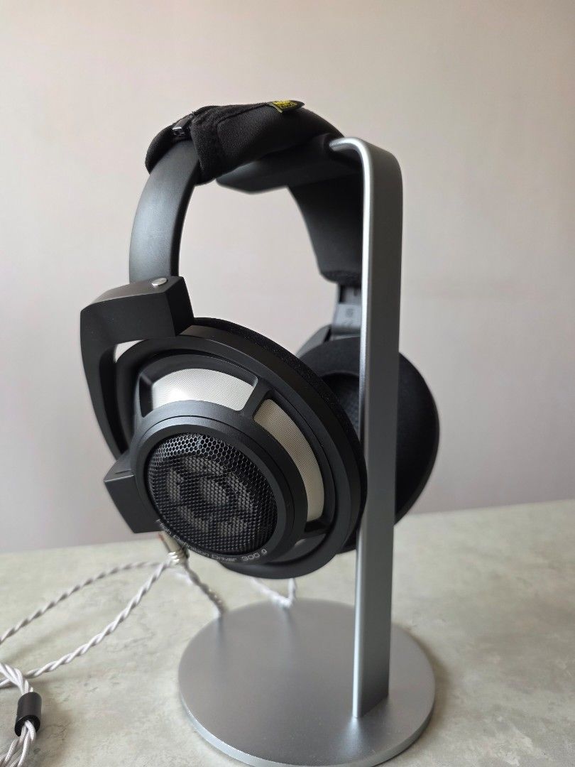 Sennheiser HD800S headphones