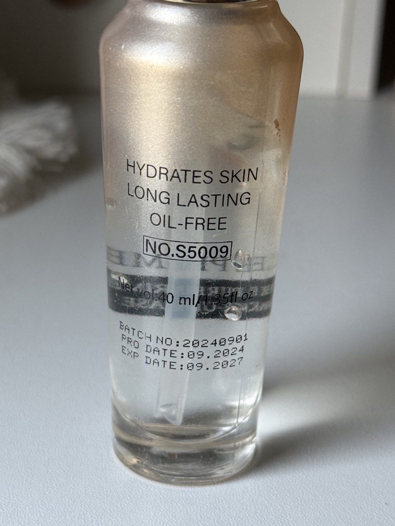 Shawill 6H Long Wearing Face Primer (Category: Makeup) located in Bacoor. Submitted by pausroom (Listing ID 1431079248, Image 2). Description: - expiration date: sept 2027 - used only once - selling half the price - very clean!! - 40 ml rfs: not for my skin type .