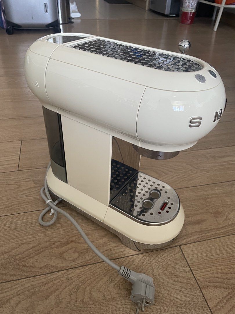 Smeg Espresso Coffee Machine (Category: Coffee Machines & Makers) located in Mandaluyong City. Submitted by rnvicencio (Listing ID 1431015327, Image 2). Description: Complete Set but with no Box For your comparison: Brand new machine is being sold for P28,995 in in Laz mall.