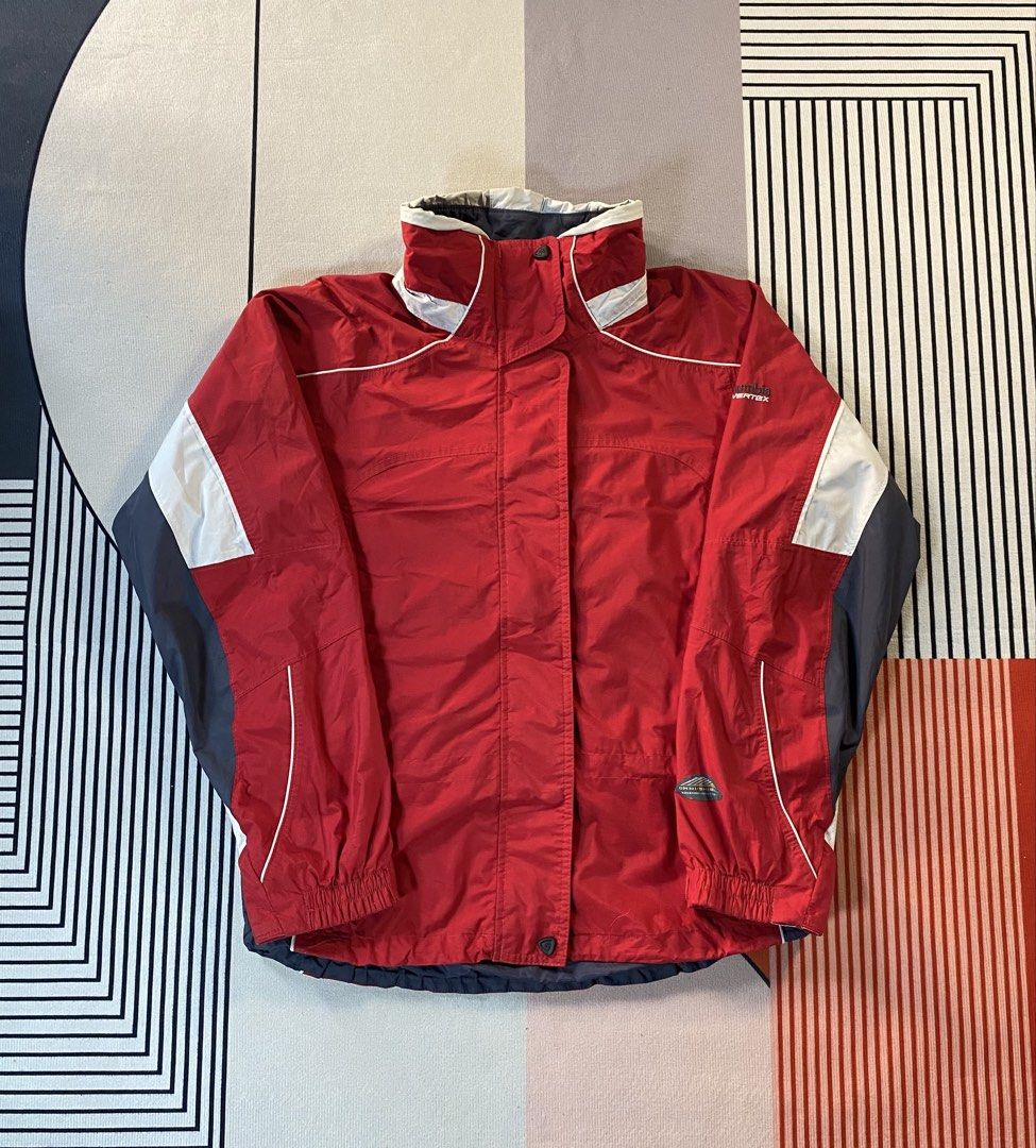 Spyder Red Jacket (Category: Coats, Jackets and Outerwear) located in Manila. Submitted by j4y_thrift2.0 (Listing ID 1431036282, Image 1). Description: .
