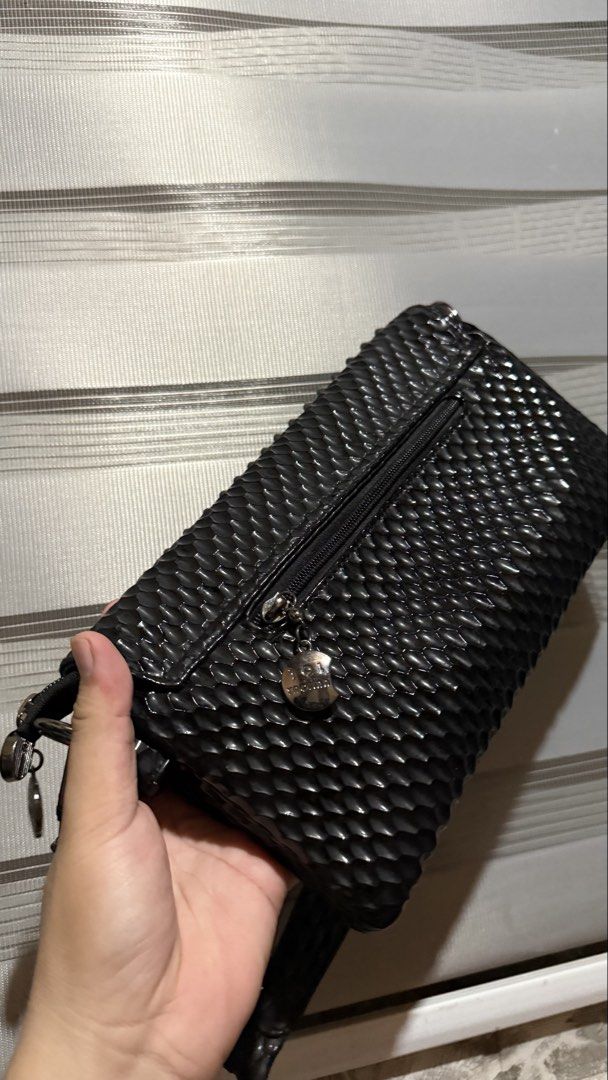 Studded shoulder kili bag complete studs event bag (Category: Shoulder Bags) located in Calamba. Submitted by ashvault (Listing ID 1431139055, Image 3). Description: Kili or shoulder bag complete studs looks new Can be used in events or if you’re just a baddie.