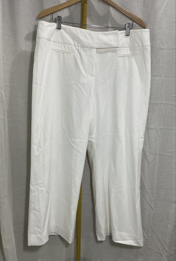 STYLE &CO US 18 White Formal Pants (Category: Other Bottoms) located in Quezon City. Submitted by 27ValiantStreet_Storefront (Listing ID 1431147308, Image 1). Description: - Brand: Style & Co. - Color: White - Stylish design - Durable material.