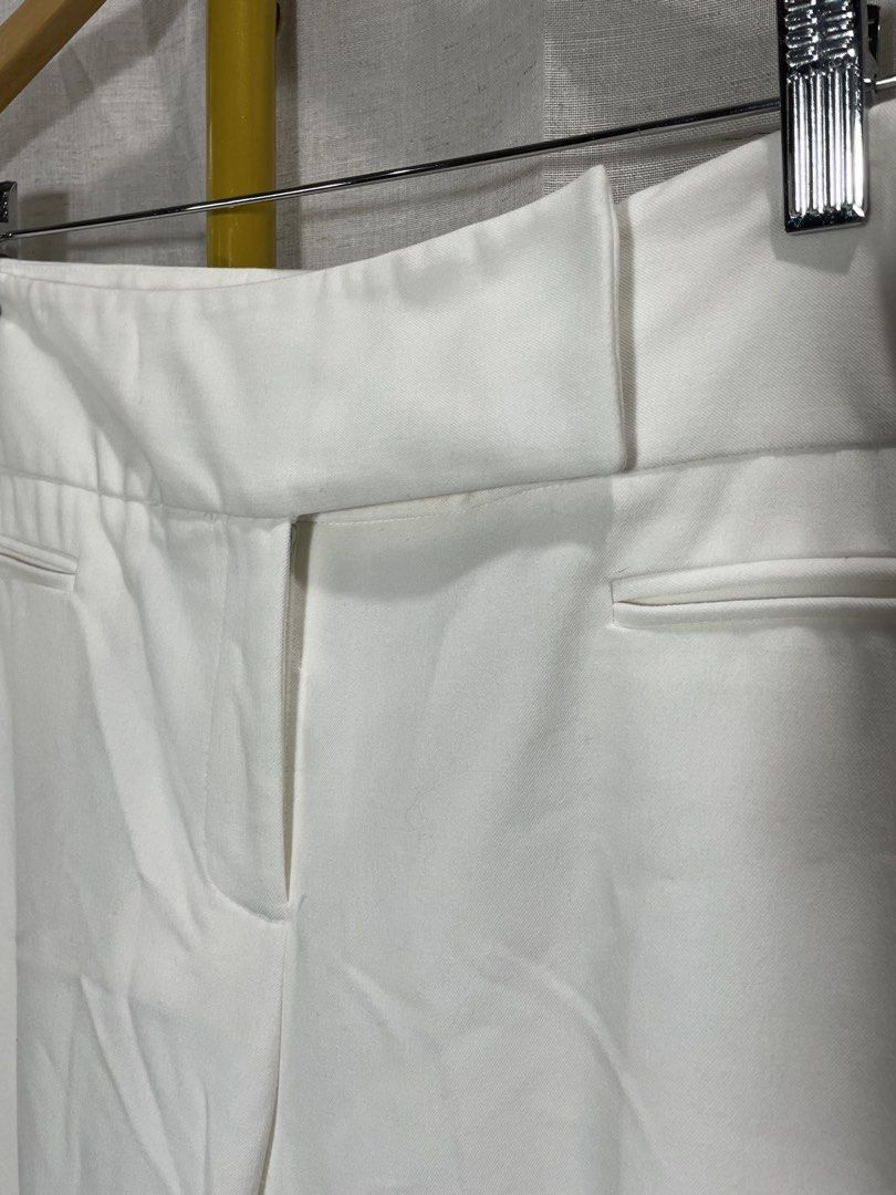 STYLE &CO US 18 White Formal Pants (Category: Other Bottoms) located in Quezon City. Submitted by 27ValiantStreet_Storefront (Listing ID 1431147308, Image 2). Description: - Brand: Style & Co. - Color: White - Stylish design - Durable material.