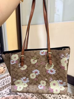 (Category: ) located in . Submitted by ainnabilah96 (Listing ID 1431100683, Image 1). Description: .