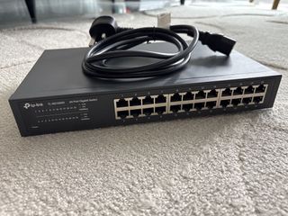 TP-Link TL-SG2210P 8-Port POE Switch, Computers & Tech, Parts ...