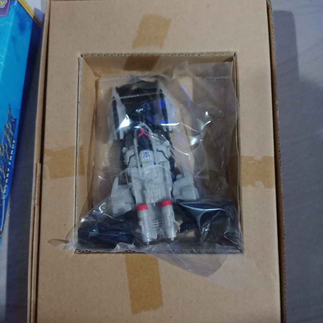 Transformers (Category: Action & Battle Toys) located in Seri Kembangan. Submitted by tranfop (Listing ID 1431097171, Image 3). Description: .