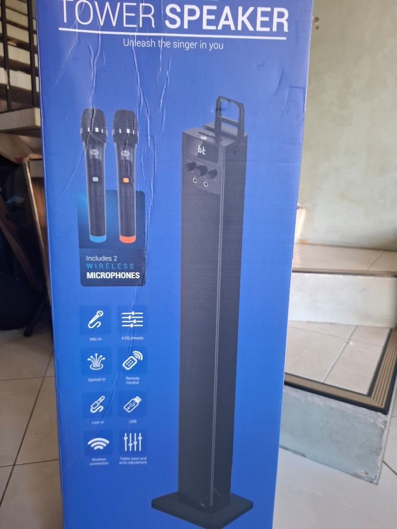 Tylr karaoke speaker (Category: Soundbars, Speakers & Amplifiers) located in Cebu City. Submitted by shl.ra (Listing ID 1430986506, Image 3). Description: barely used mint condition .