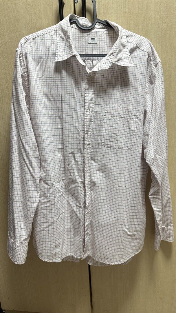 Uniqlo Long Sleeves (Category: Tshirts & Polo Shirts ) located in Valenzuela. Submitted by jam0816 (Listing ID 1431172908, Image 1). Description: .
