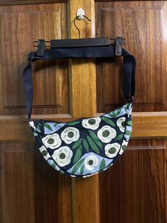 (Category: ) located in . Submitted by switch2store (Listing ID 1431118192, Image 1). Description: .