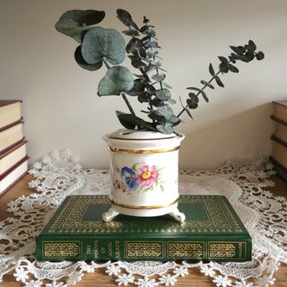 (Category: ) located in . Submitted by billis_vintage_finds (Listing ID 1431002338, Image 1). Description: .