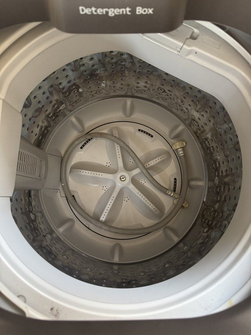 Whirlpool Top Load Washing Machine 10.8kg (Category: Washing Machines and Dryers) located in Paranaque City. Submitted by aingrso (Listing ID 1431142112, Image 3). Description: ‼️FOR SALE‼️ •Whirlpool 10.8 kg Top Fully Auto Washing Machine LSP1080GP (Graphite) •RFS: Bought a new one since the dryer’s no longer working. •Price negotiable, as is where is. •Please set proper expectations, unit has been with us for years, expect wear & tear. •Shippin