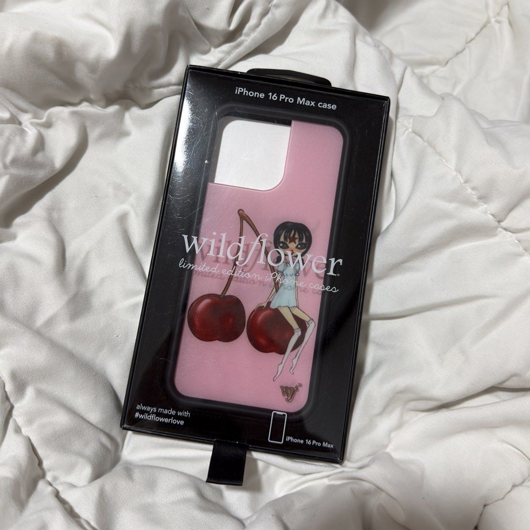 Wildflower x Cindy Kimberly 16 Pro Max (Category: Cases & Sleeves) located in San Fernando. Submitted by foreveraash (Listing ID 1431159765, Image 1). Description: Good as New (no stains and tarnish) Used twice only Pasabuy from US 🍊 RFS: Upgraded .