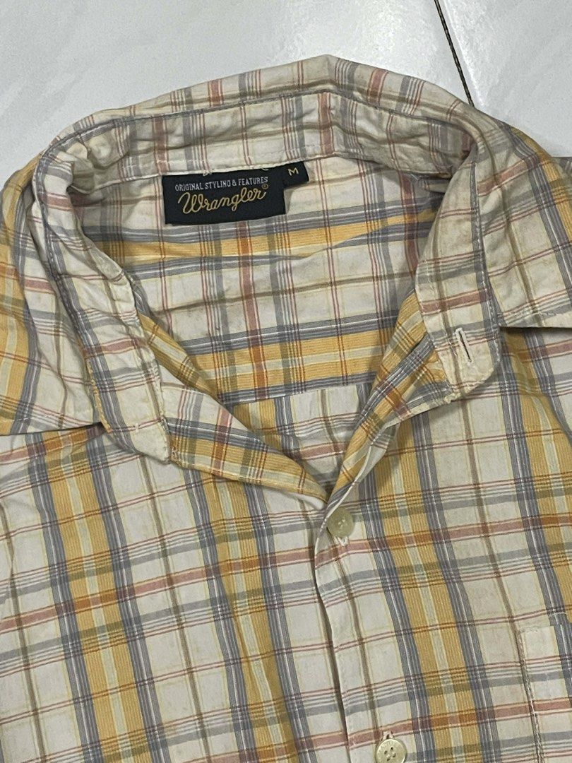 Yellow Polo Shirt Wrangler (Category: Tshirts & Polo Shirts ) located in Pasig City. Submitted by vrnizce (Listing ID 1431050089, Image 2). Description: no issue!!.