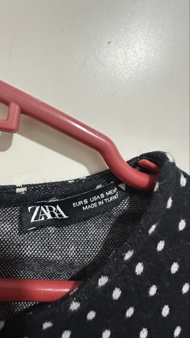 Zara - Black Polka Dot Dress - (Category: Dresses) located in Mandaluyong City. Submitted by yv.stuff (Listing ID 1431158037, Image 2). Description: - Has a built in belt - Not stretchy.