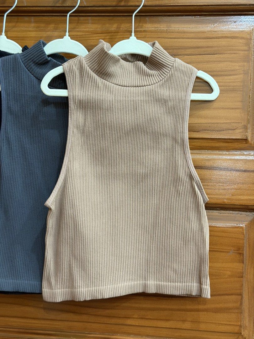 Zara Ribbed Sleeveless Mock Neck Top (Category: Sleeveless) located in San Juan City. Submitted by erkashops (Listing ID 1431067697, Image 3). Description: Zara Ribbed Sleeveless Mock Neck Top I loved it so much I got it in 4 colors Pink Black Gray Green ₱500 each! fits xs to s!.