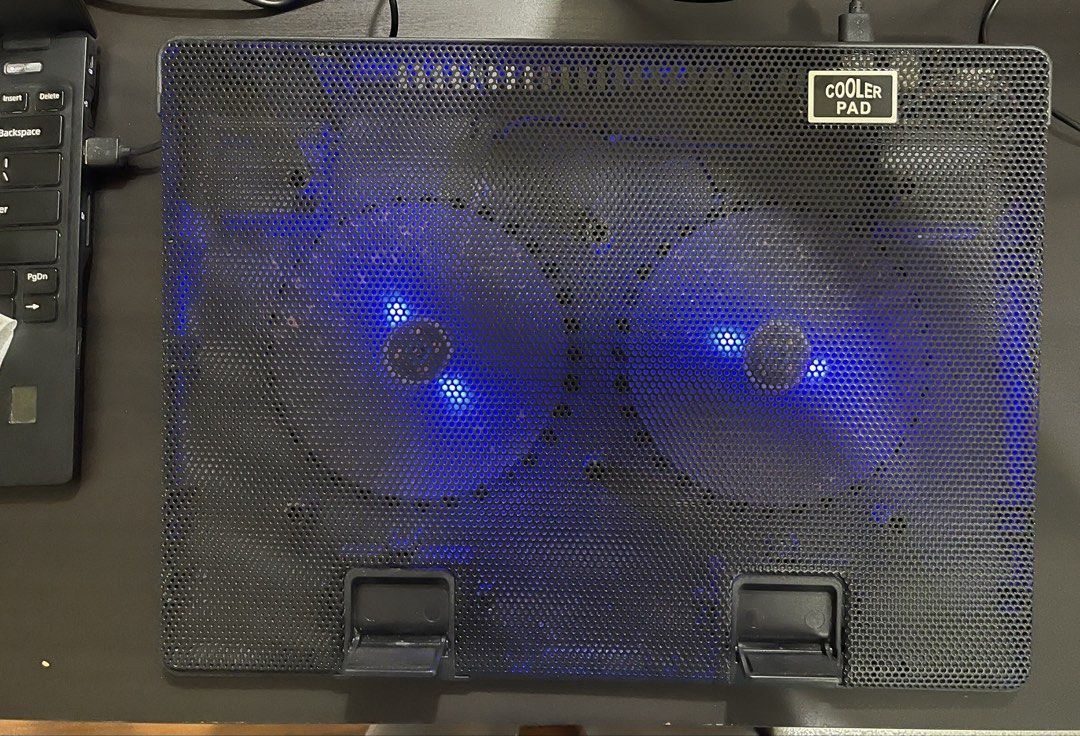 668 Notebook Cooler with Blue LED Lights442224872355287040