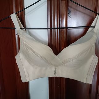 （分類：）位於 。 由 wongwf615 提交（商品編號 1435428738，圖片 1）。簡介： 。