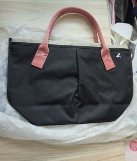（分類：）位於 。 由 connieb19 提交（商品編號 1435415925，圖片 1）。簡介： 。