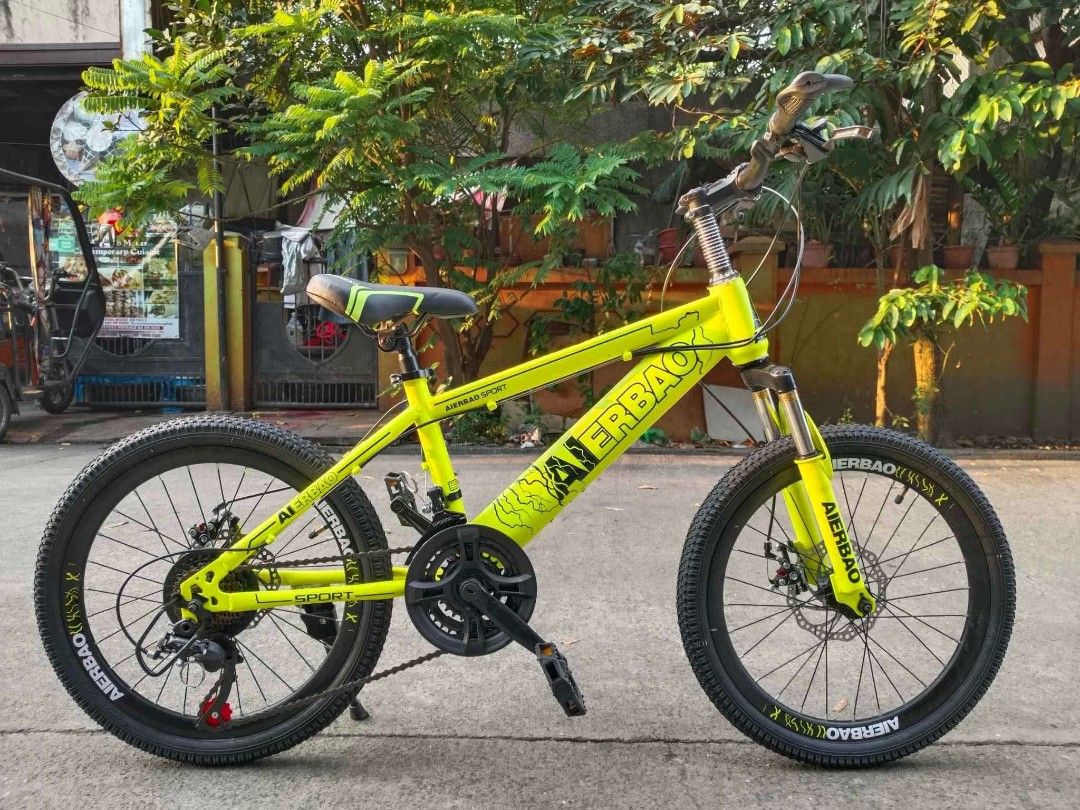 AIERBAO MINI MTB 3X7 20ER (Category: Bicycles) located in Marikina City. Submitted by gemma_00 (Listing ID 1435438085, Image 2). Description: ONHAND‼️SUPER BUDGET MINI MTB 20ER NAKA 3X7 NAAAA‼️😱😍 👉AIERBAO MINI MTB 3X7 20ER ✅FREE ASSEMBLE ▪️NEW 3,900 ONLY👌 Available color 💙BLUE ❤️RED 💛YELLOW QUICK SPECS: 🚴‍♂️TIRE SIZE 20ER 🚴‍♂️HIGH QUALITY STEEL FRAME 🚴‍♂️ALLOY RIM 🚴‍♂️ALLOY STEM 🚴‍♂️DUAL DISC BRAKE 🚴‍♂️XLTM COMBO SHIFTER 🚴‍♂️3 X 7 SP