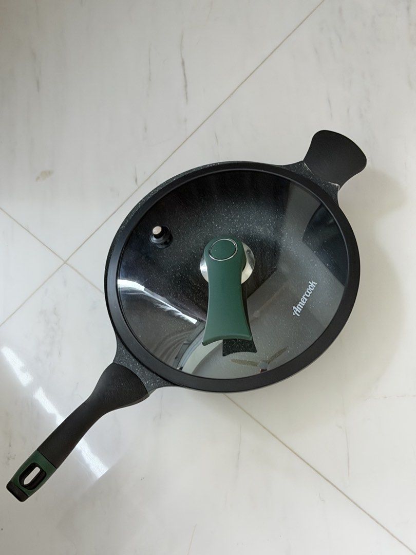 Amercook Non-Stick Frying Pan with Lid