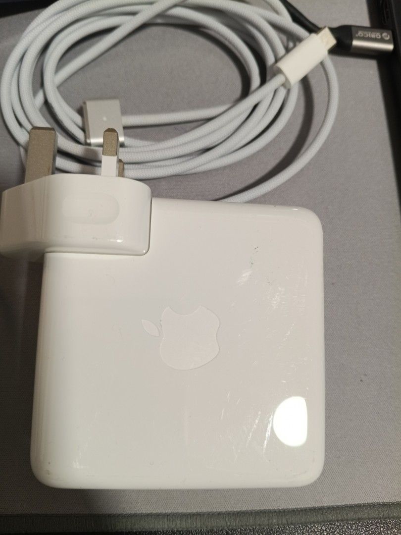 Apple 96W USB-C charger with cable442244314757212160