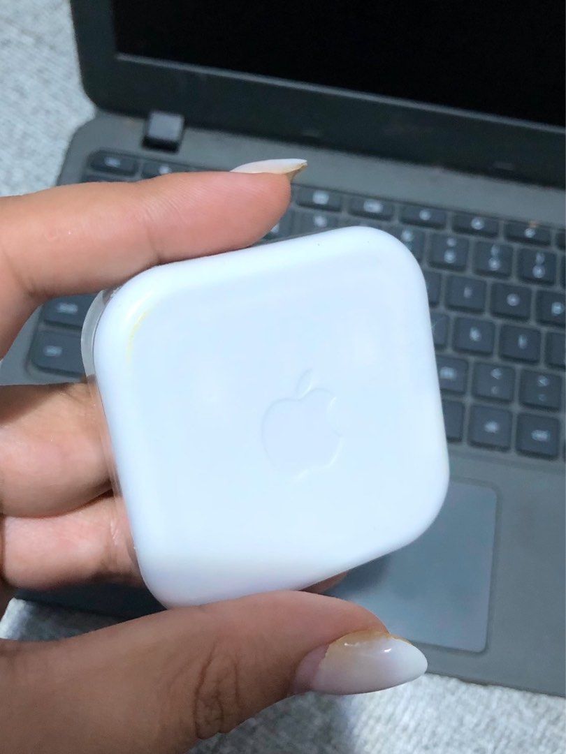 Apple EarPods with Lightning Connector (Category: Earphones) located in Manila. Submitted by mae0103 (Listing ID 1435350611, Image 2). Description: - Genuine Apple EarPods with Lightning Connector - Includes original case - Classic white color - Features the Apple logo on the case - Designed for comfort and high-quality audio - Ideal for music, podcasts, and calls EARPODS HEADPHONE PLUG JACK - 100% SEALED/BRANDNEW - HIGH QUALITY - COMPATIBLE DEVI