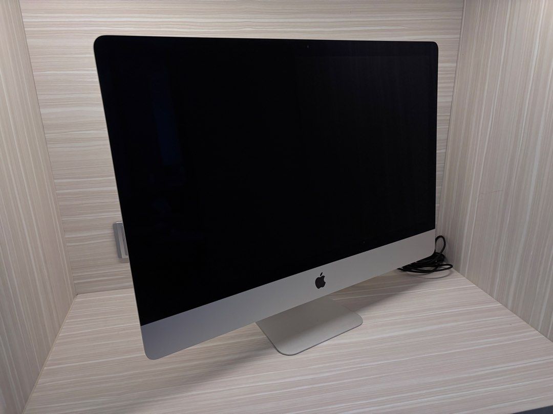 Apple iMac Desktop Computer442111655748587521