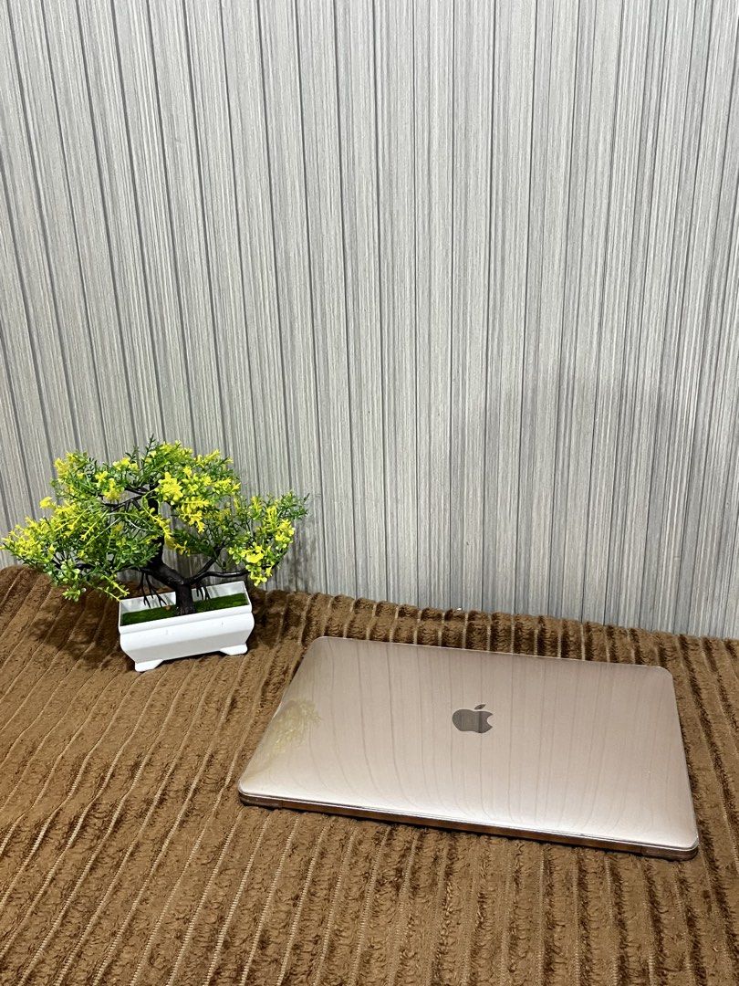 Apple Macbook Air (Category: Laptops & Notebooks) located in Manila. Submitted by jonathan_aliamen (Listing ID 1435508664, Image 1). Description: - Gold Apple Macbook Air Retina, 13-inch, 2019 Processor 1.1 GHz Dual-Core Intel Core 13 Graphics Intel Iris Plus Graphics 1536 MB Memory 8 GB 3733 MHZ 256gb macOS Sequoia 15.7.2 99%smooth No issue Verygood condition Package unit charger Sleeve pouch Ms offices Open cod cop.