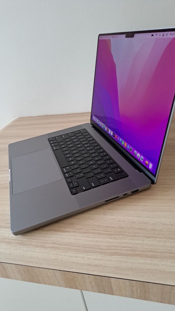 Apple MacBook Pro 16-inch (Space Gray)442122220529274882