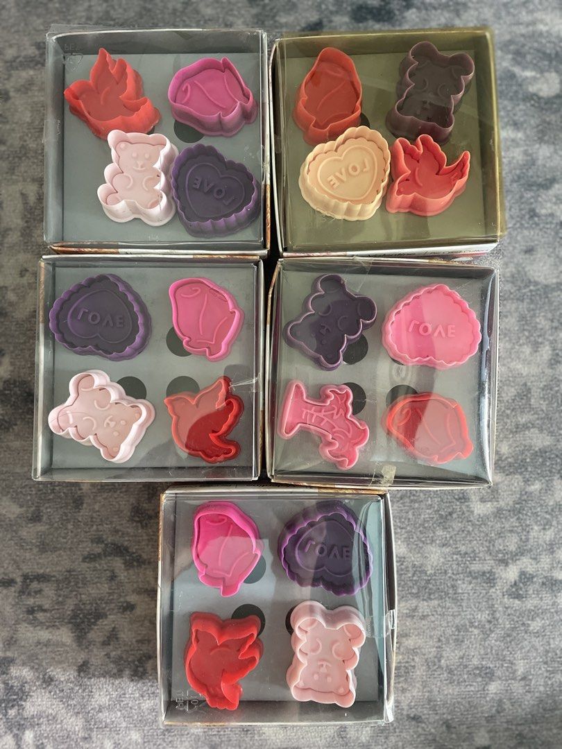 Assorted Cookie Cutters - Various Designs441840400366970889