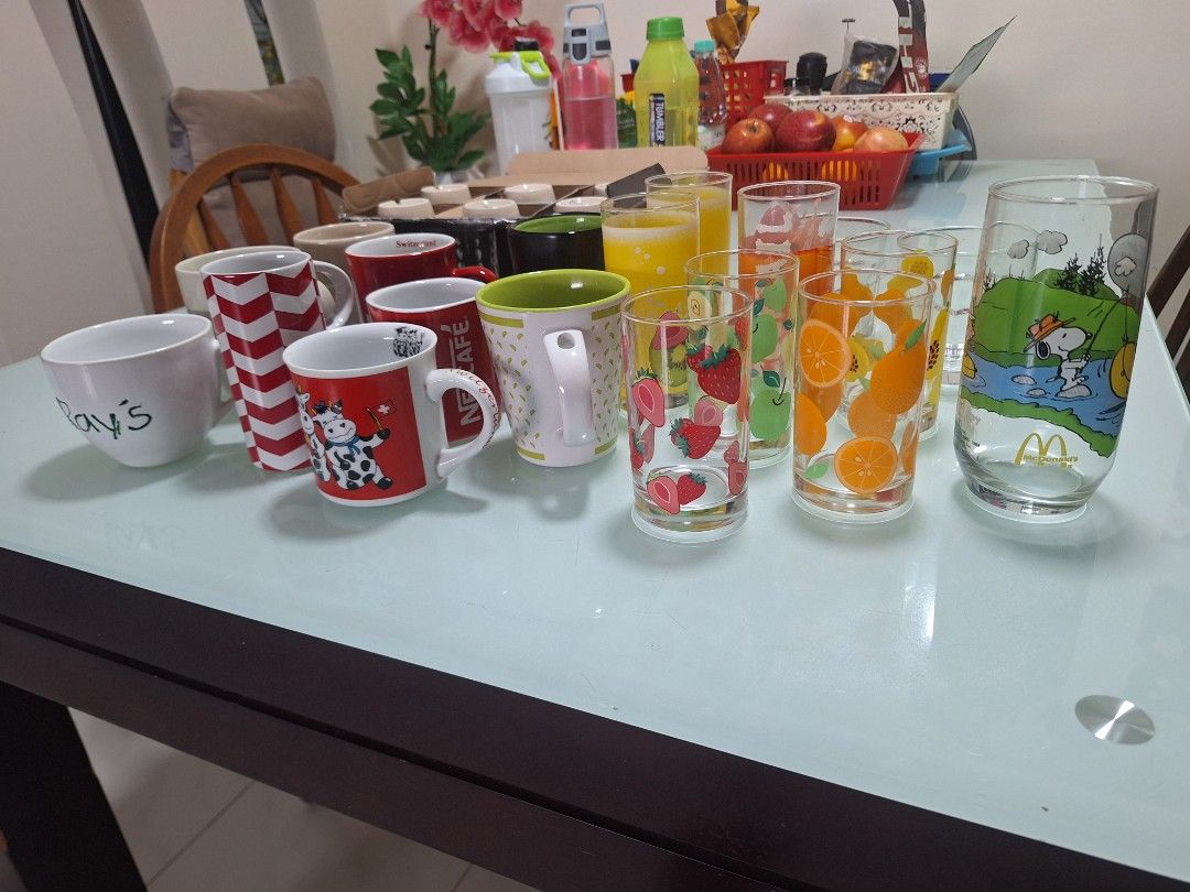 Assorted mugs441970560599347202