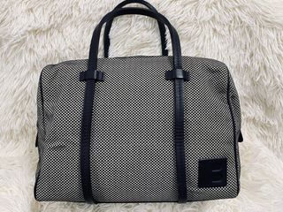 (Category: ) located in . Submitted by dmeuphoria (Listing ID 1435350218, Image 1). Description: .