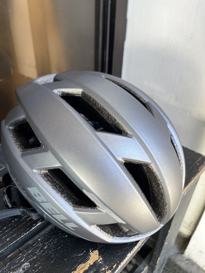 Bell Falcon XR Mips (Category: Bicycles) located in Caloocan City. Submitted by goldengem-43c3 (Listing ID 1435475778, Image 2). Description: Like new, used 3x only. Box included Price slightly negotiable RFS - wrong size, bought online.