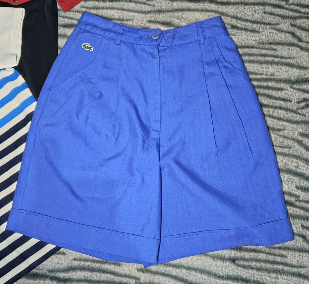 Bermuda Chemise Lacoste Marine Taille (Category: Shorts) located in Paranaque City. Submitted by jomcalbrin (Listing ID 1435486184, Image 1). Description: 📍Waist 25 to 26 x 18.5 inc length 📍As New Condition - Hard Embroidered logo 📍Complete all tags / Zipper working Smoothly 📍Washed - Ready to wear - Ready to ship.