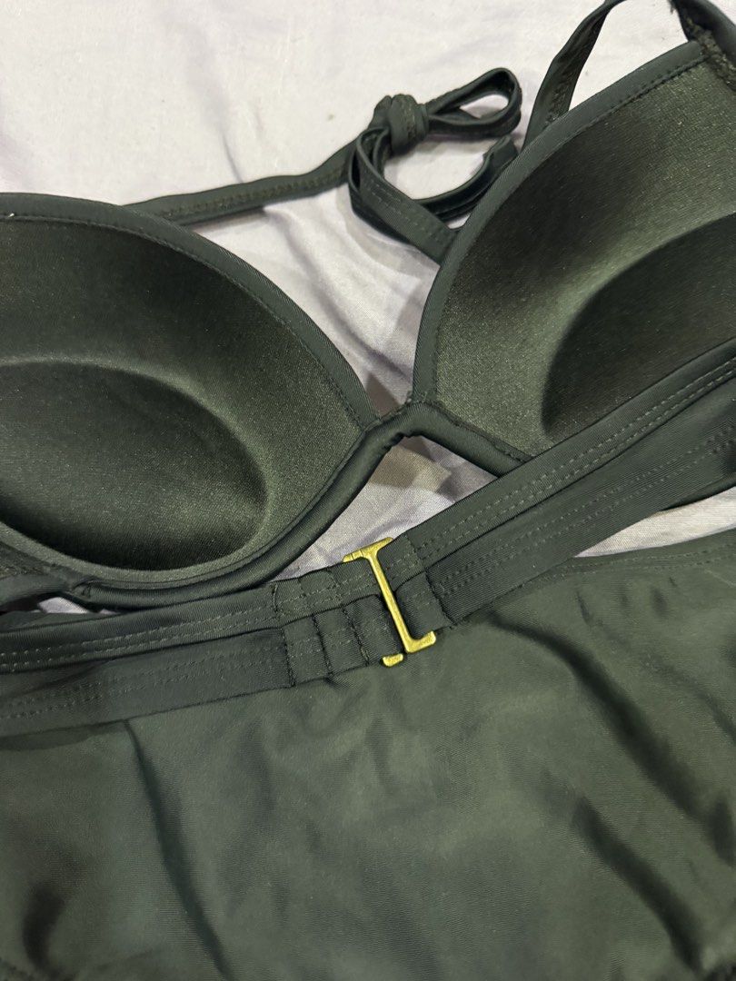 Black swimsuit bikini (Category: Bikinis & Swimsuits) located in General Trias. Submitted by secondhandthingzz (Listing ID 1435472336, Image 2). Description: XS on tag Never worn Location: General Trias, Cavite Payment: Gcash/RCBC/Maribank Delivery: Lalamove, J&T (shouldered by buyer) ❤️.