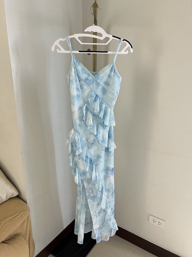 Blue Ruffle Summer Dress (Category: Dresses) located in Pasay City. Submitted by declutterwme01 (Listing ID 1435470675, Image 1). Description: used once only S-M (26-28) loc: taft (DLSU) or españa (UST) mop: gcash or cash can do meetups or deliver by lalamove.