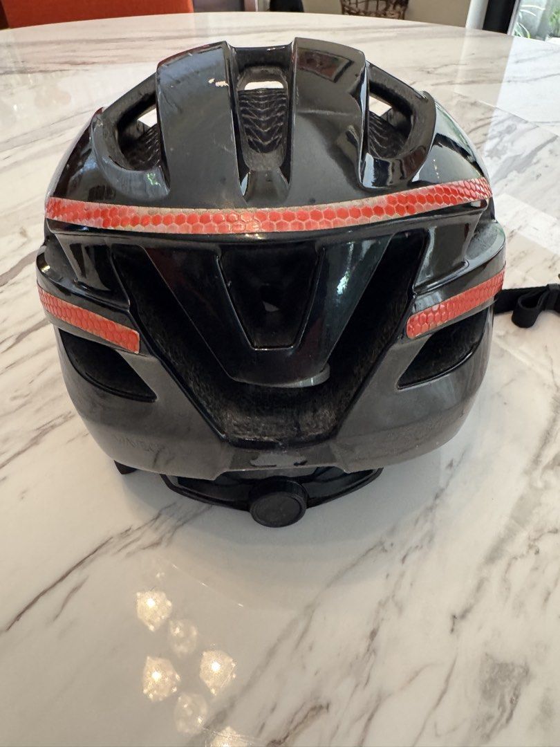Bontrager Starvos WaveCel Helmet and Smith Forefront 2 MTB (Large) (Category: Bicycles) located in Taguig. Submitted by capkoyupa (Listing ID 1435362293, Image 2). Description: selling these two helmets for p600, as a pair already. date of manufacture bontrager 2020, Smith 2018. well used and stored well. Smith has no crash history, the Bontrager once lang on a slow turn here sa village but did not cause damage. Meet ups in Acacia Estates, BGC, G