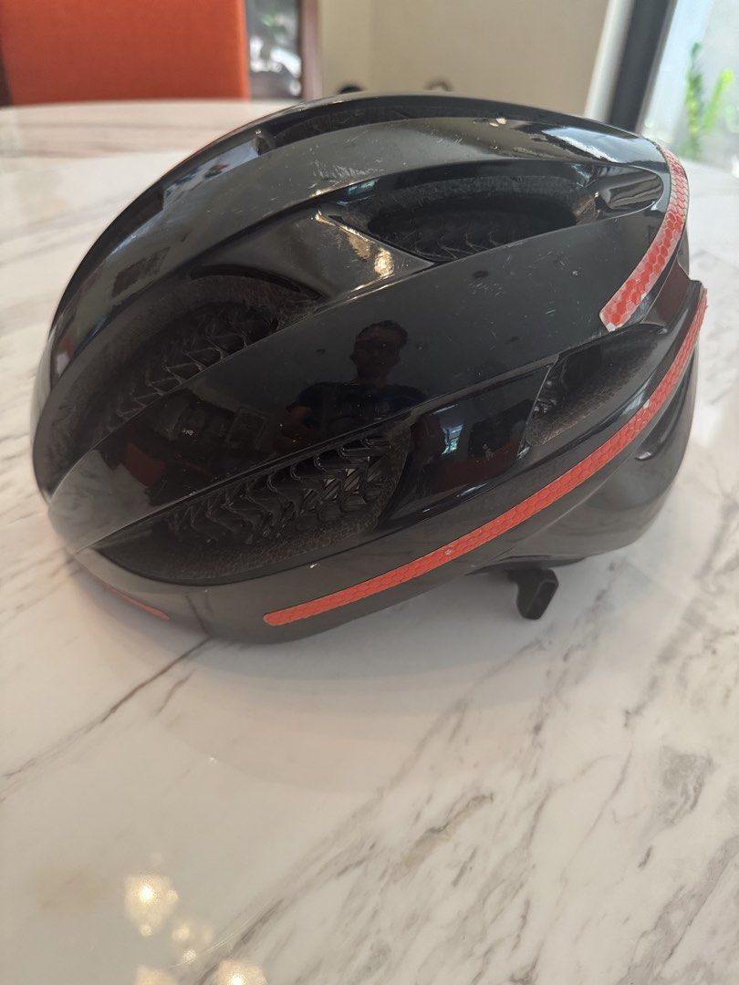 Bontrager Starvos WaveCel Helmet and Smith Forefront 2 MTB (Large) (Category: Bicycles) located in Taguig. Submitted by capkoyupa (Listing ID 1435362293, Image 1). Description: selling these two helmets for p600, as a pair already. date of manufacture bontrager 2020, Smith 2018. well used and stored well. Smith has no crash history, the Bontrager once lang on a slow turn here sa village but did not cause damage. Meet ups in Acacia Estates, BGC, G