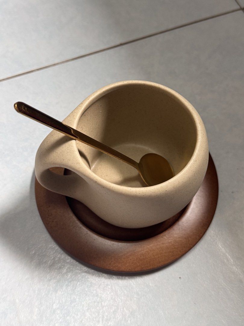 (Brand new) Retro Ceramic Cup with Wooden Saucer and Spoon